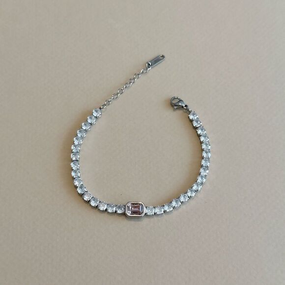 Elegant Silver and Pink Bracelet N1477 - Picture 2 of 4